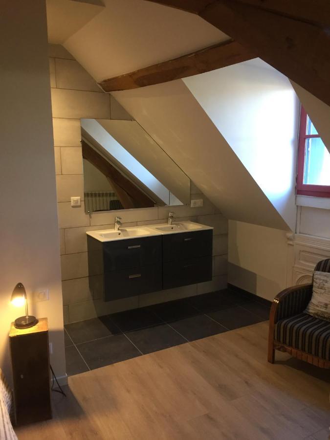 Le Vieux Saule Hotel Saints-en-Puisaye Luaran gambar